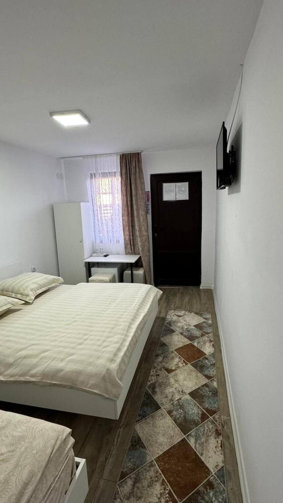 Hotel Cris & Mona à Săpînţa Extérieur photo